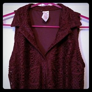 Burgundy Sleevless Lace Dress